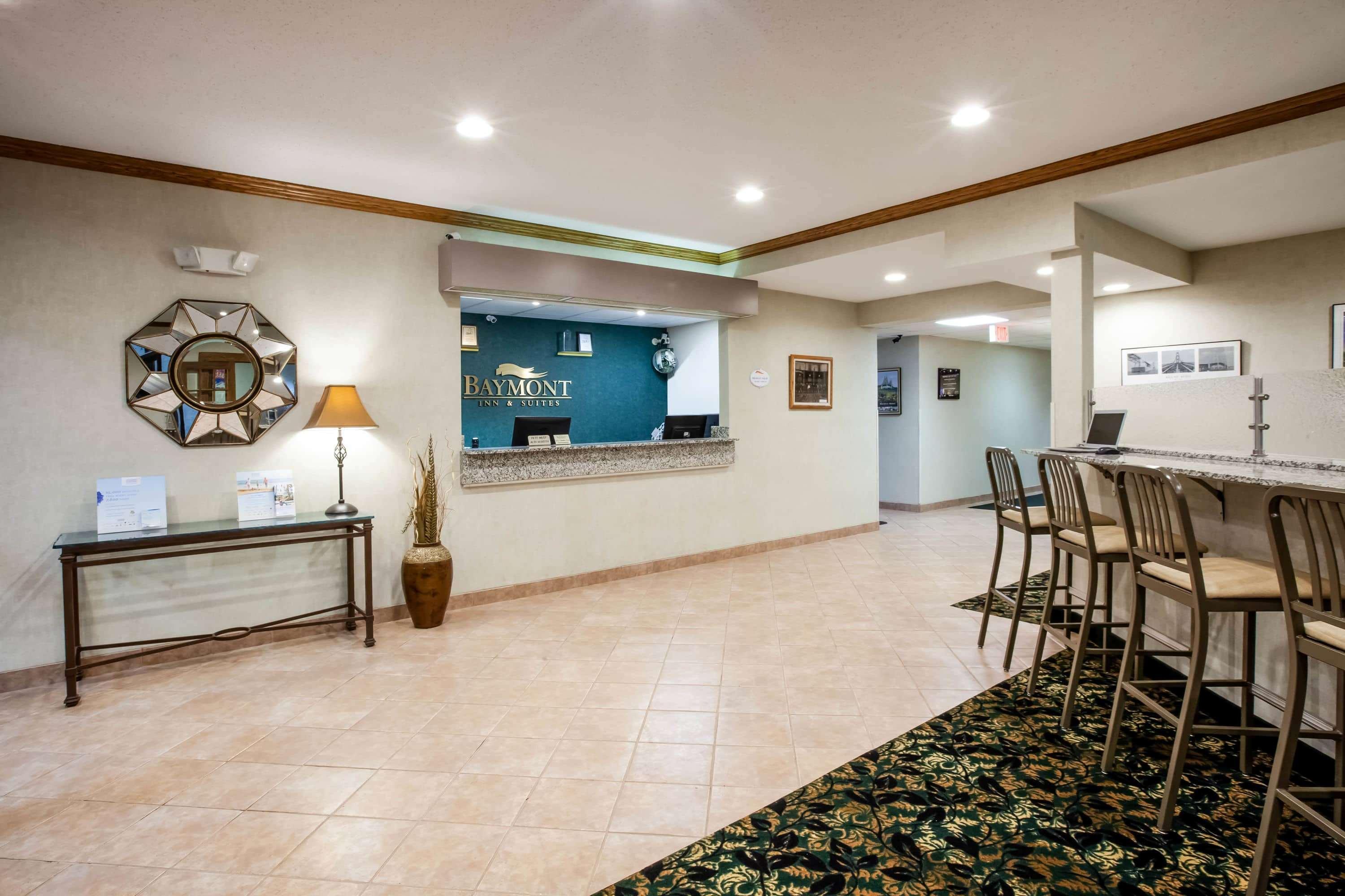 Hotel Baymont By Wyndham Mackinaw Mackinaw City