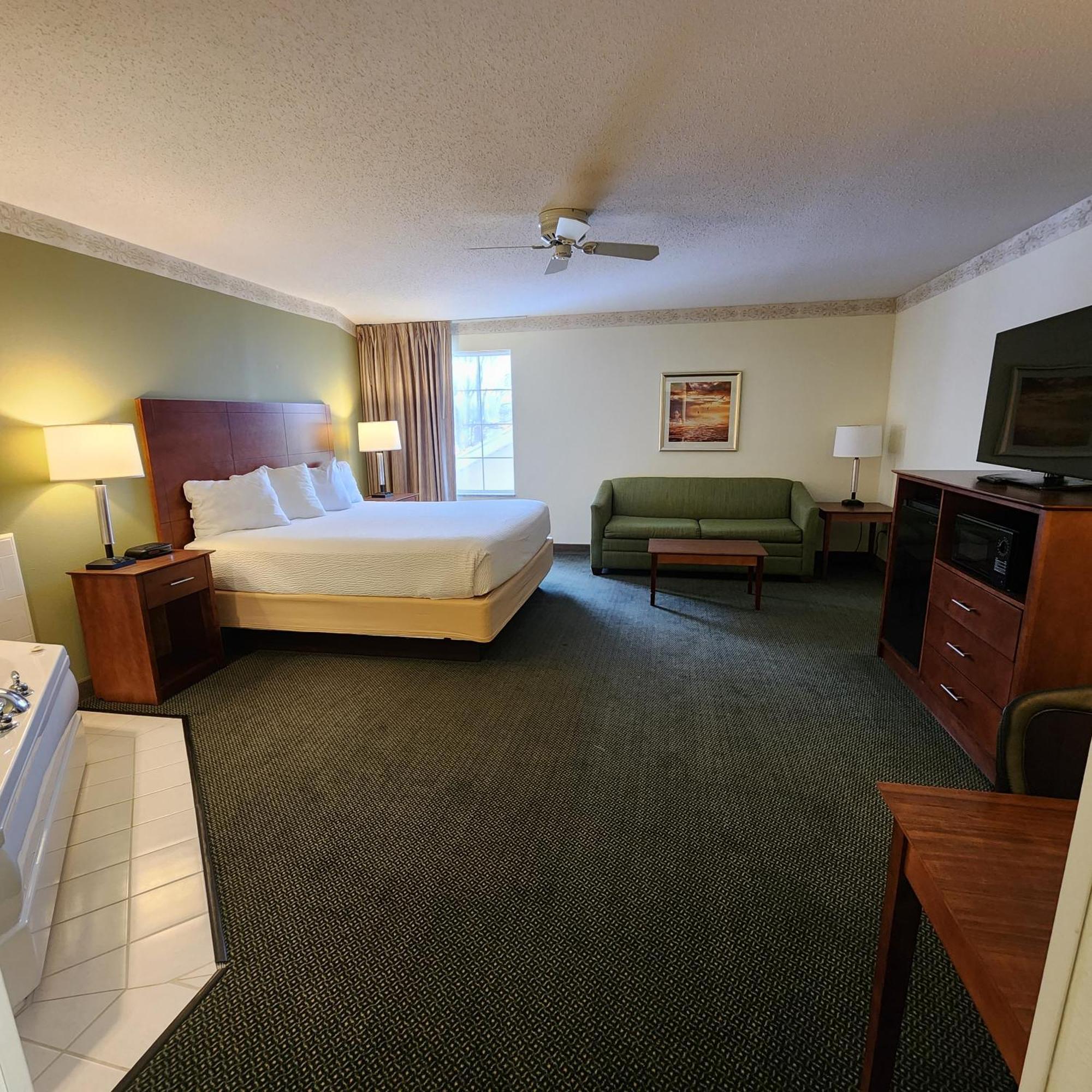 Baymont By Wyndham Mackinaw 3*