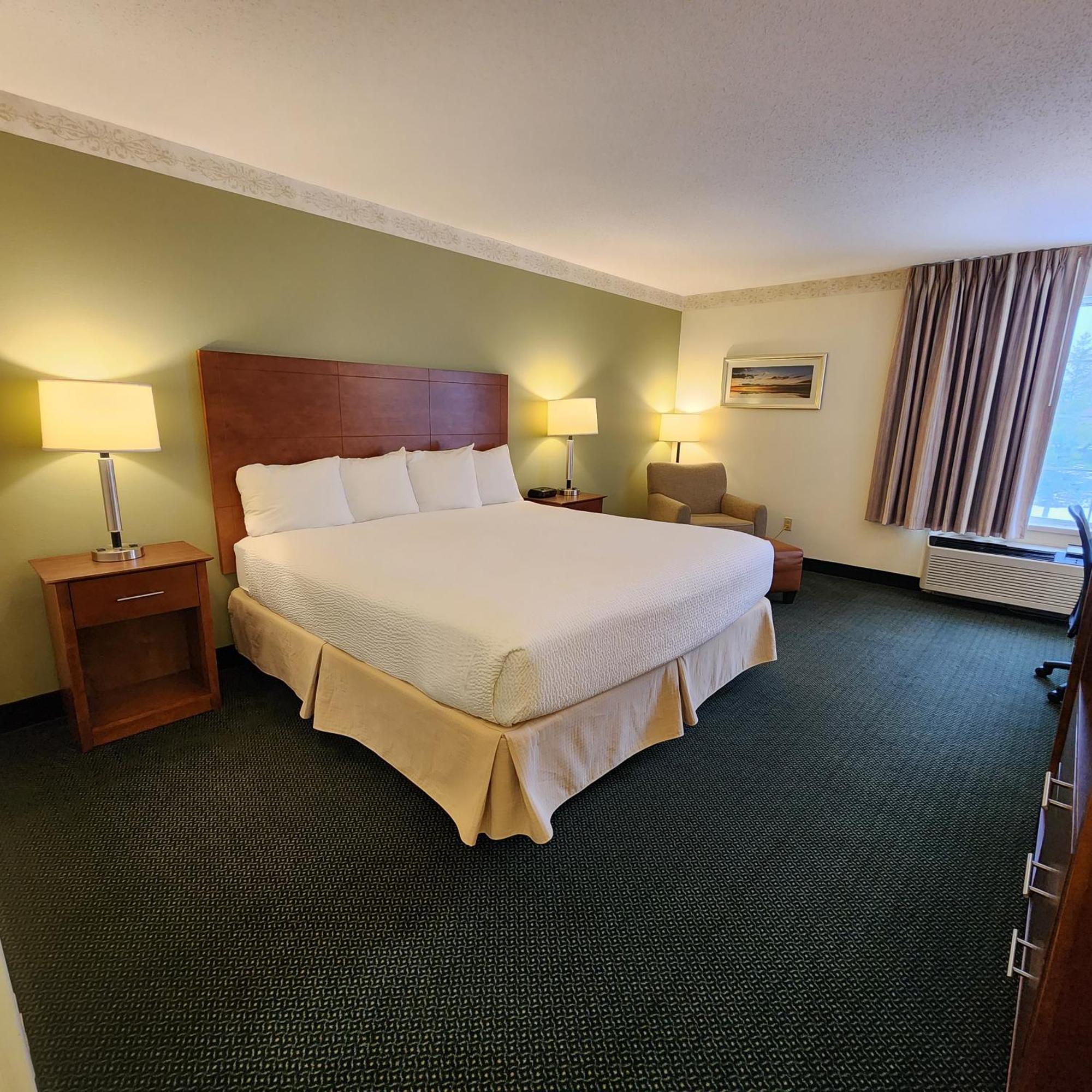 Baymont By Wyndham Mackinaw 3*