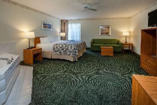 Baymont By Wyndham Mackinaw