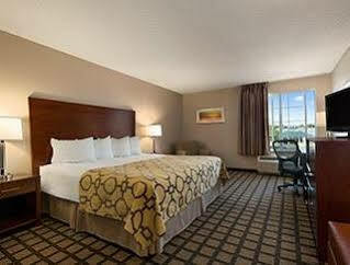 Baymont By Wyndham Mackinaw Mackinaw City